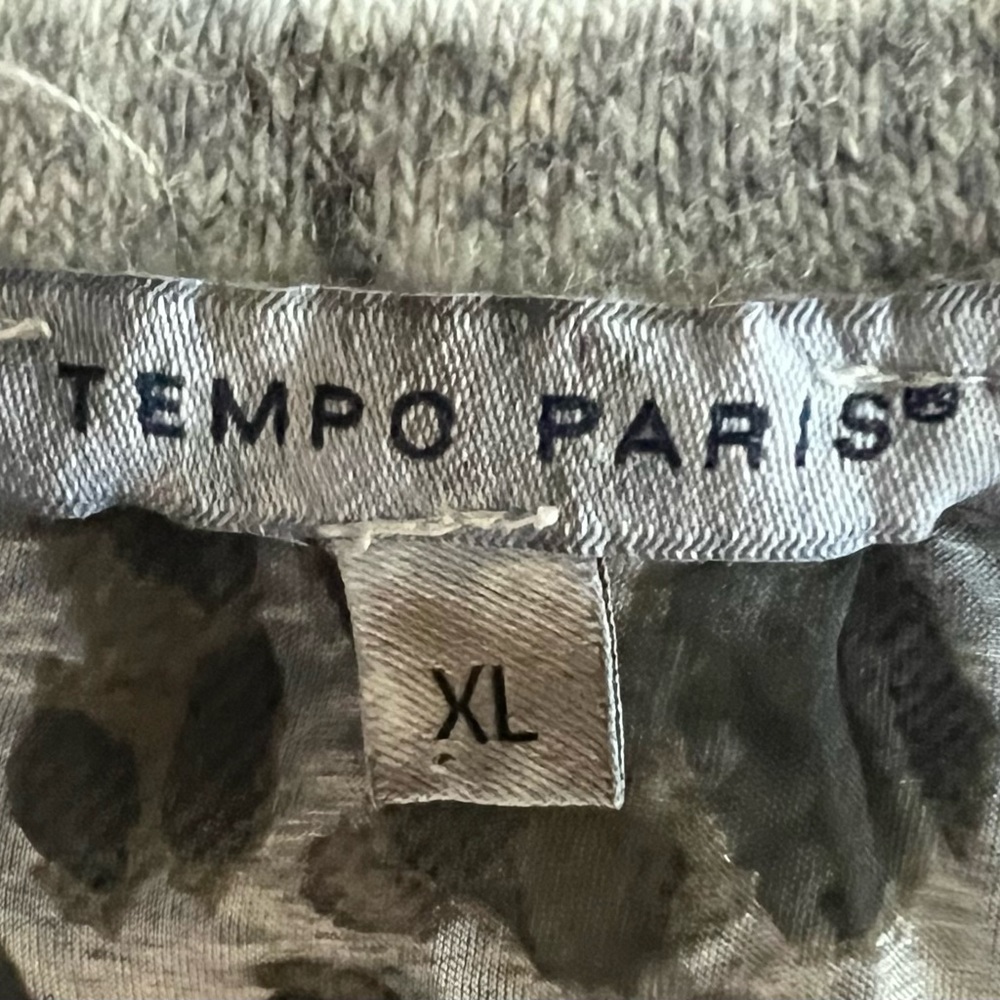 Sweater - Picture 4 of 5